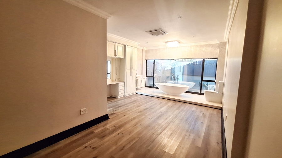 To Let 4 Bedroom Property for Rent in Jim Fouchepark Free State